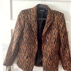 Tiger print blazer